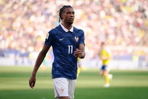 بعد واقعة لاعب أمريكا.. منتخب فرنسا يسعى لإلغاء إنذار أوليسي قبل مباراة المغرب
